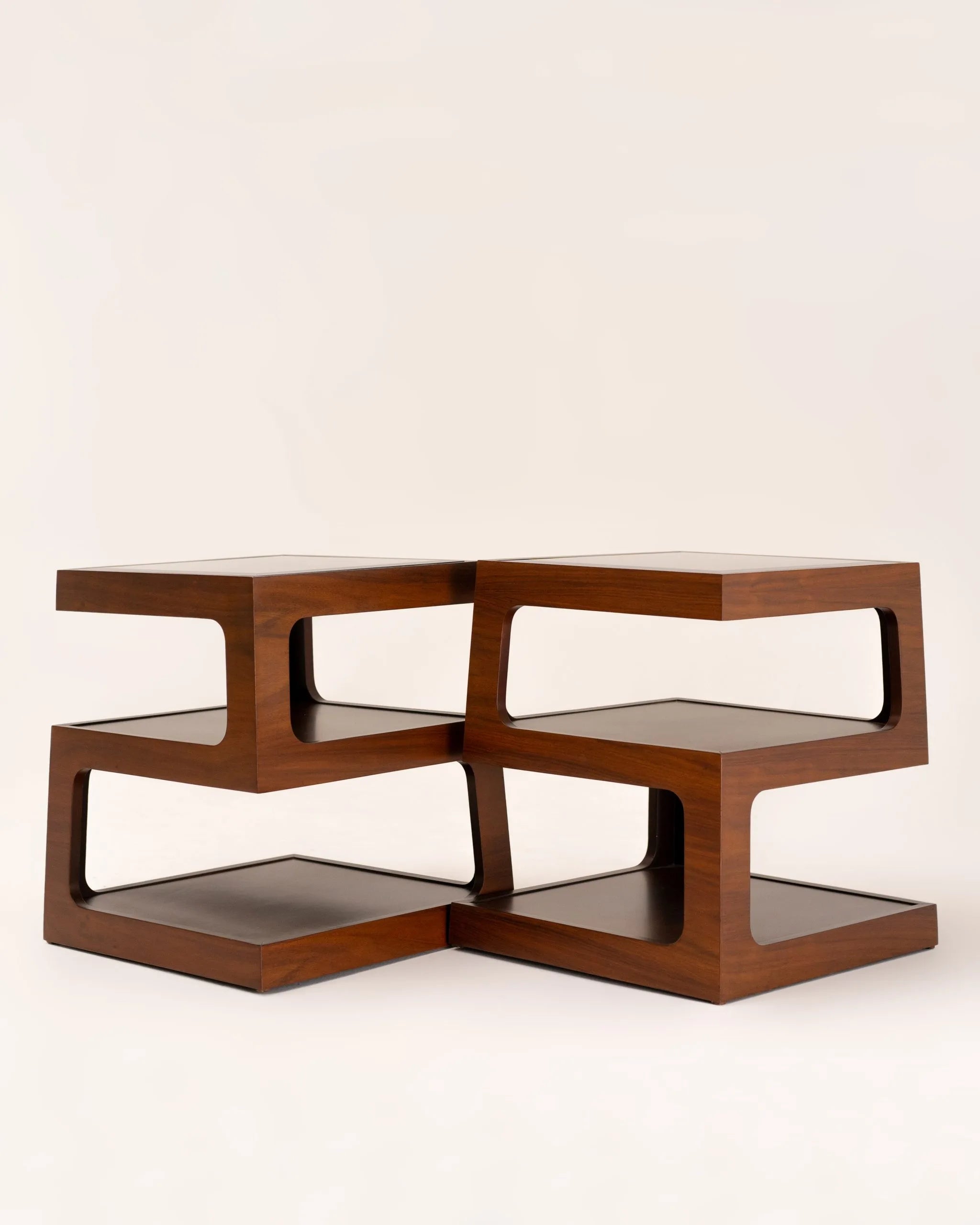 Paar Table